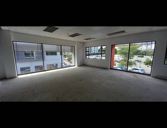 235M² OFFICE TO LET IN BRYANSTON